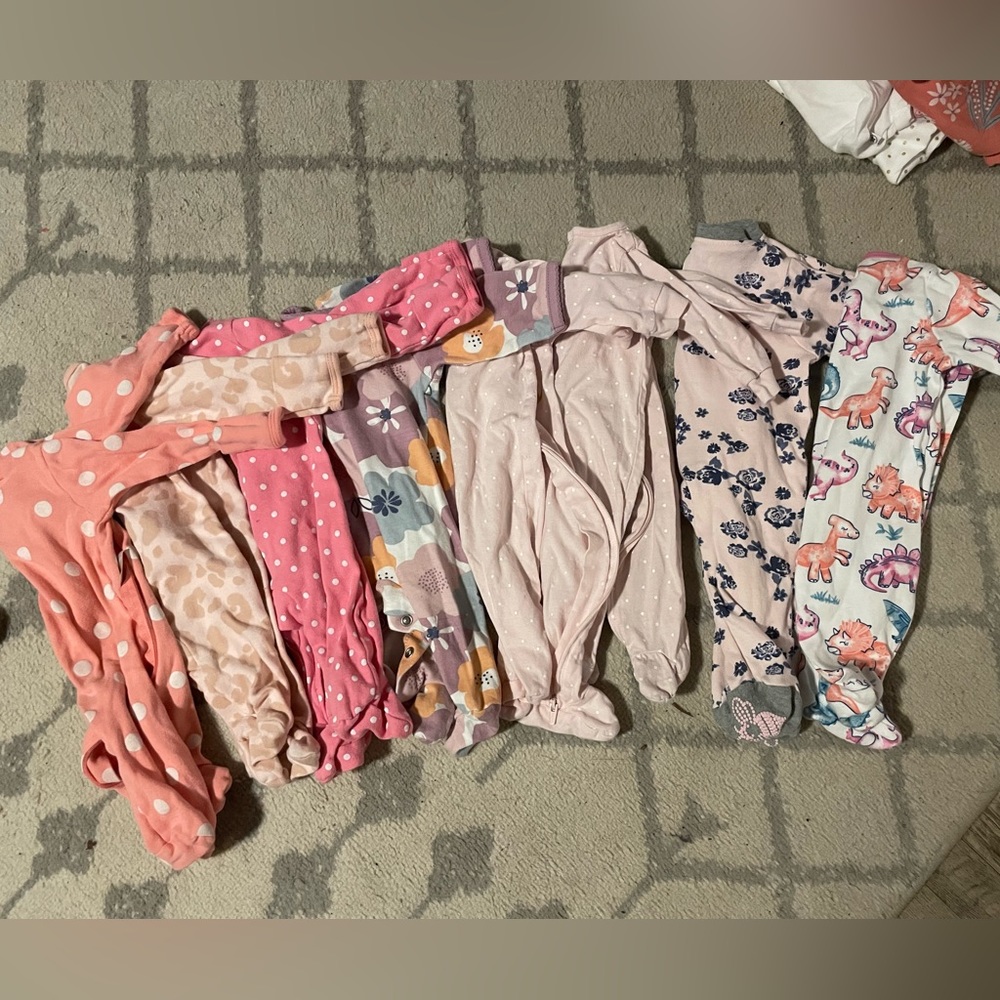 Set of 8 sleep and plays